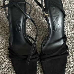MNG Women's Chic Black Strappy Heels